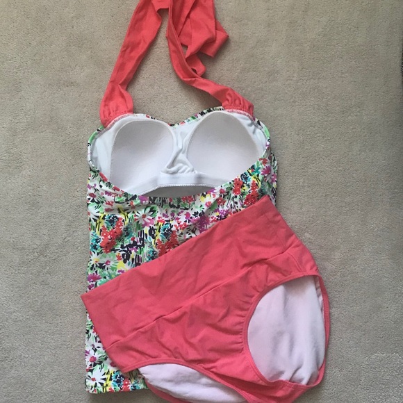 Tankini - Picture 3 of 4